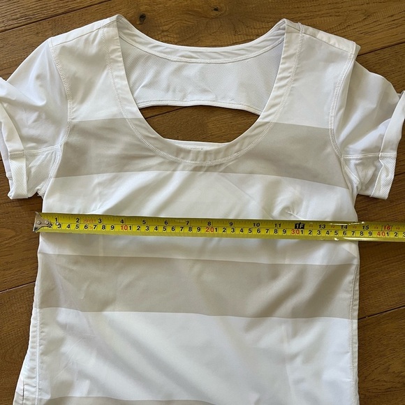 Lululemon Lightened Up Short Sleeve Stripe Tee Cashew White/White - Picture 8 of 10